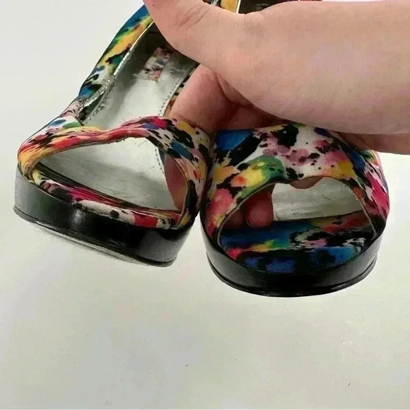 Bandolino heels size 7.5 multicolored tie dye Dopamine dressing party bright - Picture 9 of 13